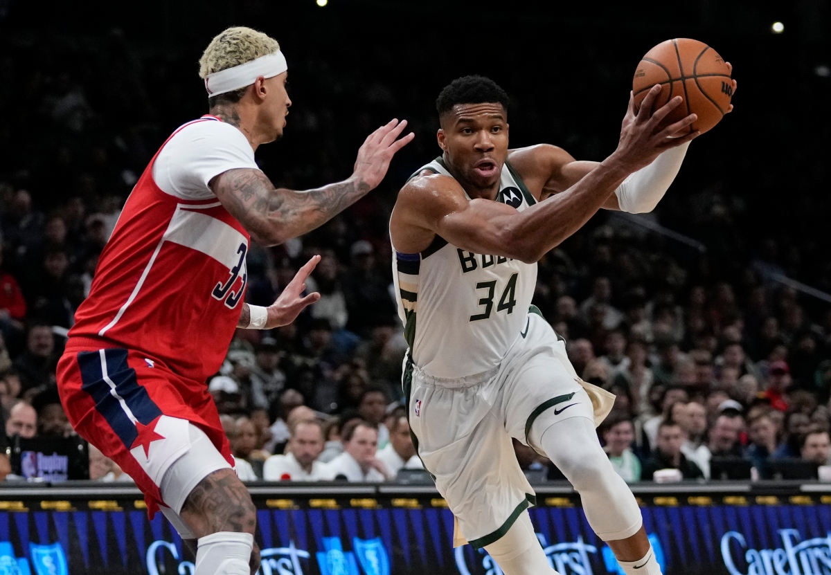 Οι Μπακς πήραν τον Κούζμα, έδωσαν τον Μίντλετον