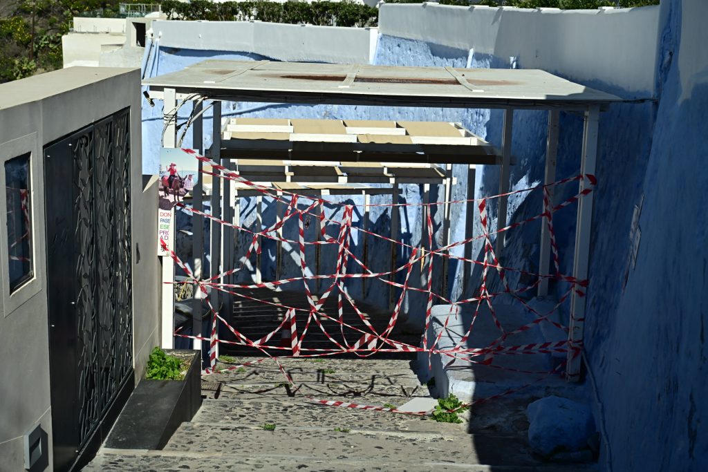Σαντορίνη: Οι σεισμοί «φρέναραν» το Real Estate – Έχουν «παγώσει» οι αγοραπωλησίες ακινήτων Σαντορίνη: Οι σεισμοί «φρέναραν» το Real Estate – Έχουν «παγώσει» οι αγοραπωλησίες ακινήτων