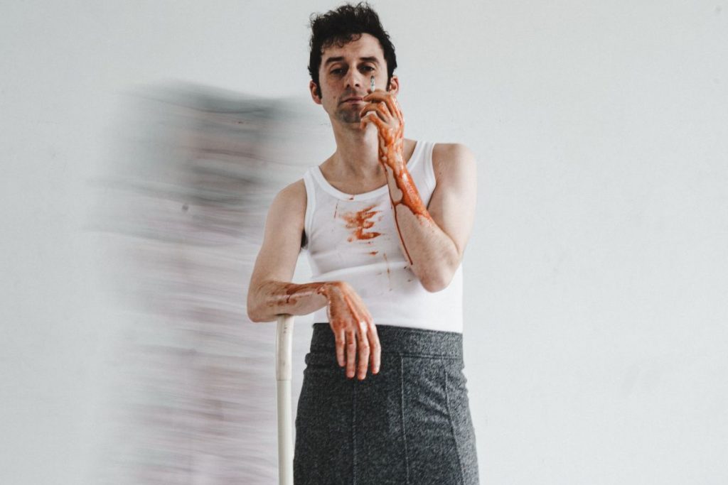 Γιώργος Κατσής: Στο θέατρο πάντα χωράει το χιούμορ