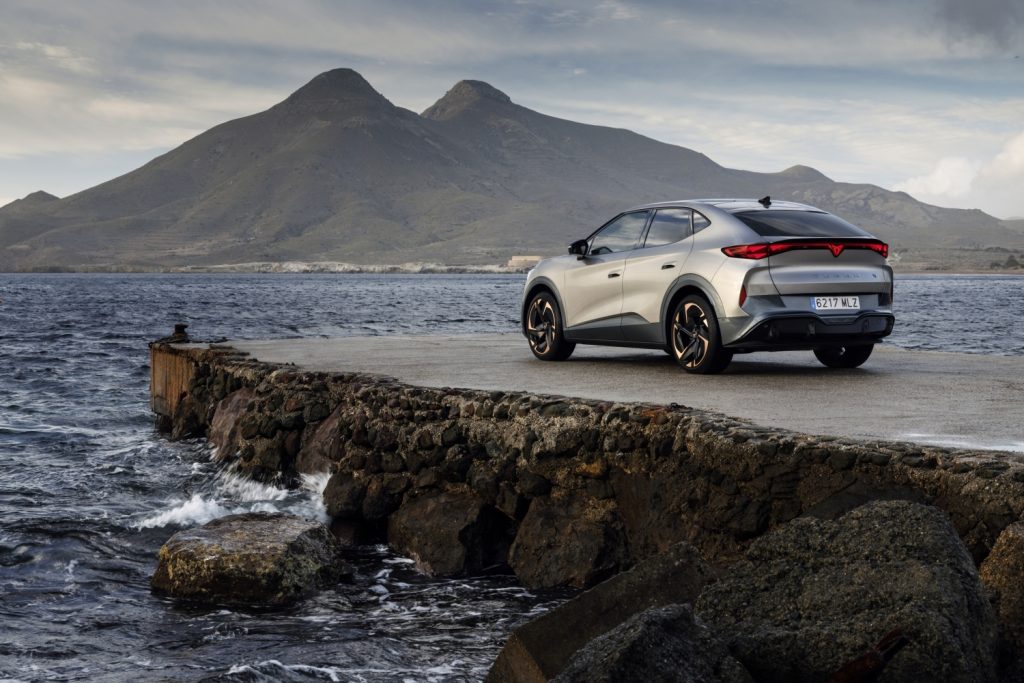 «Φίλια πυρά» από την Cupra για τους ευρωπαϊκούς δασμούς