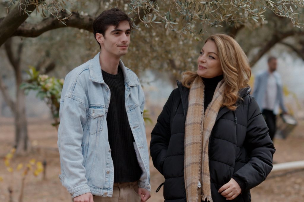 Η Γη της Ελιάς: Σοβαρό τροχαίο για Αφροδίτη και Χρήστο