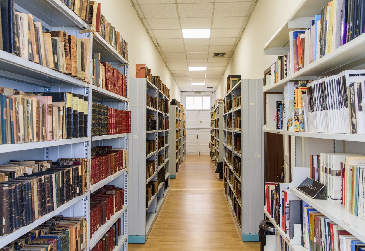 Επαναλειτουργεί η Δημοτική Βιβλιοθήκη Αθήνας – Αναλυτικά το ωράριο