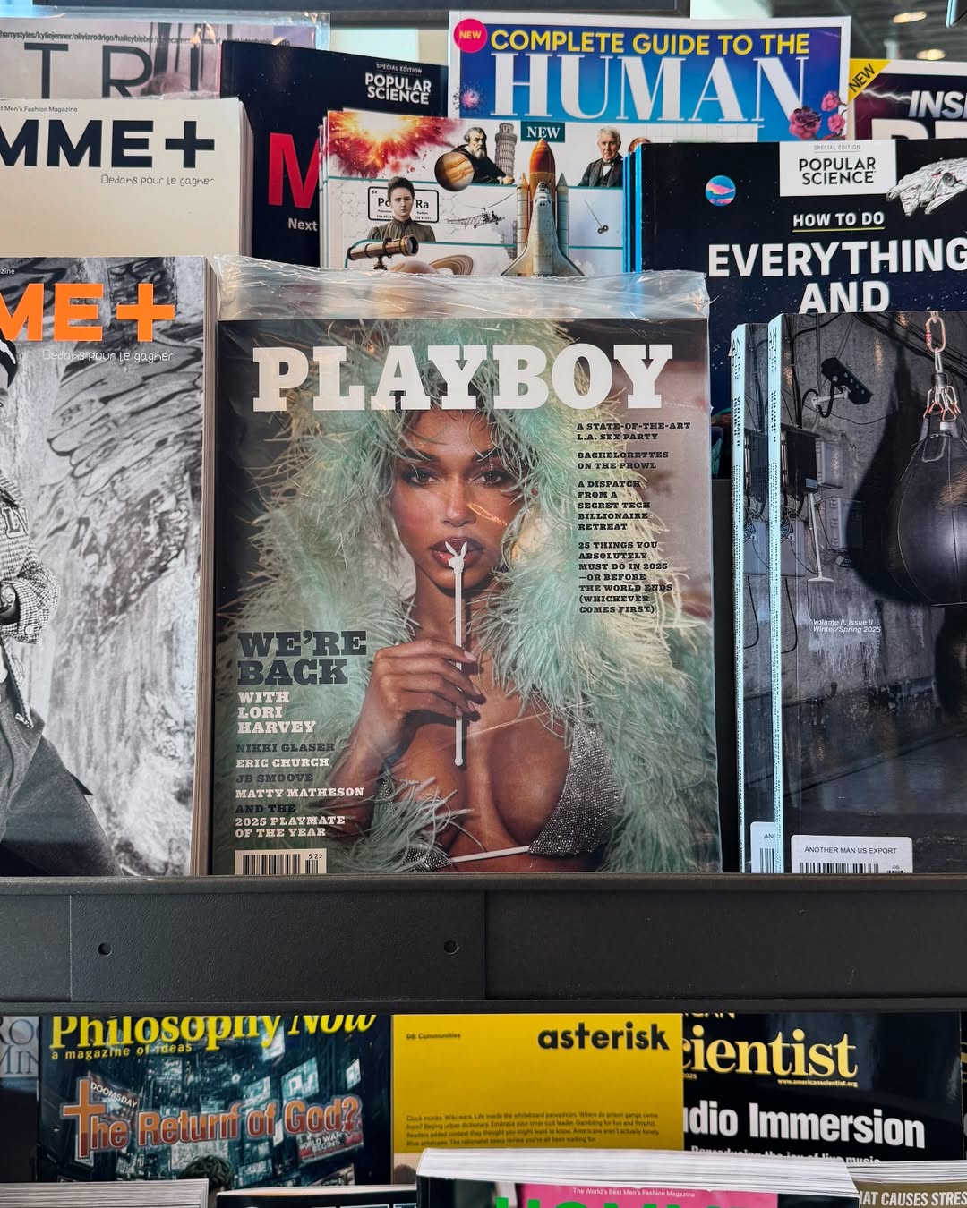 Το Playboy επέστρεψε… αλλά μήπως είναι πολύ αργά;