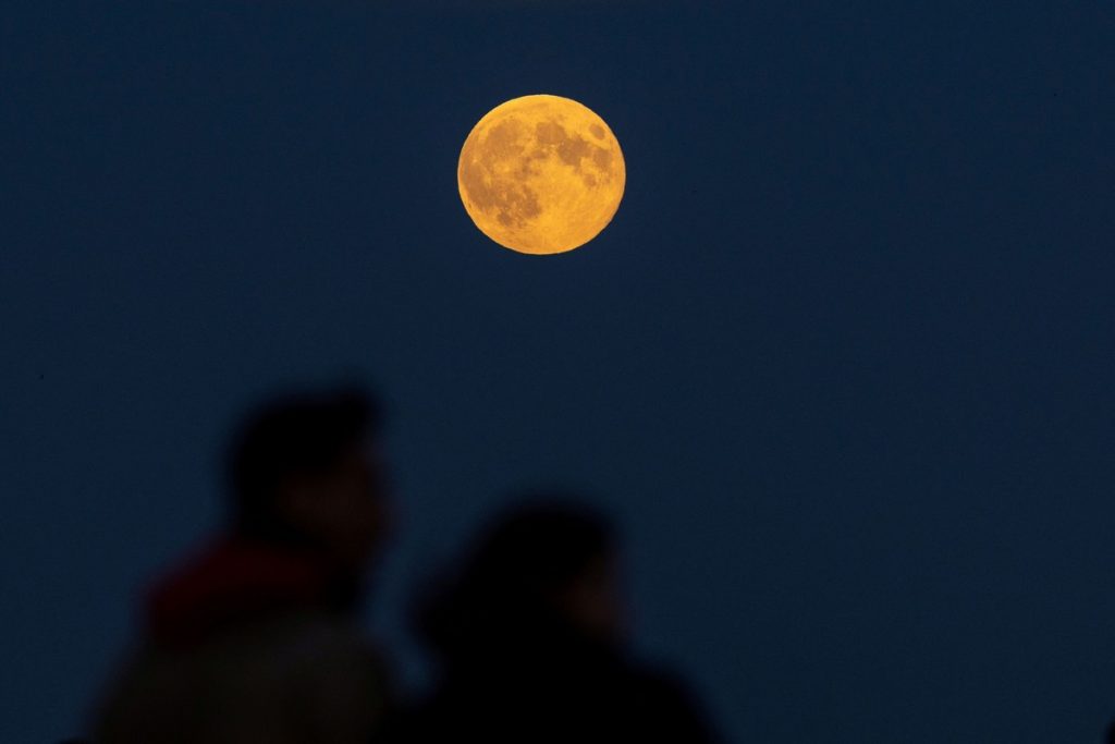 «Φεγγάρι του Χιονιού»: Απόψε η πανσέληνος του Φεβρουαρίου – Από πού πήρε το όνομά της