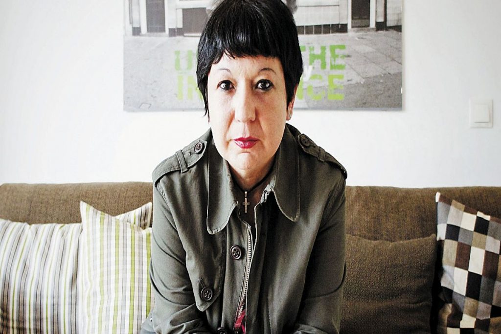 Γλυκερία Μπασδέκη: «Και το φιλί στο στόμα πολιτική πράξη είναι»