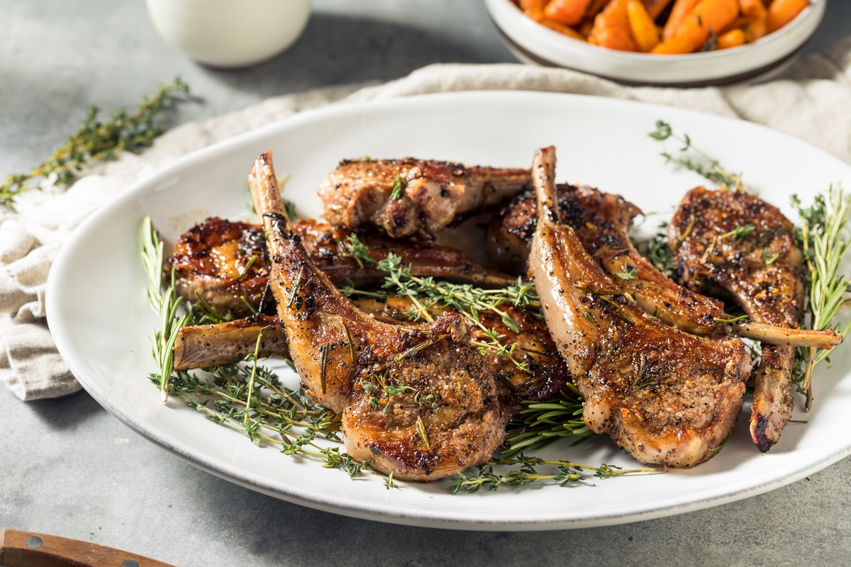 Tσικνοπέμπτη στο σπίτι