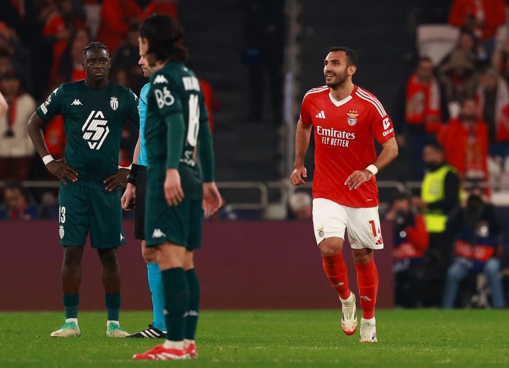 Champions League: Στους «16» Παυλίδης και Τζόλης, αποκλείστηκε η Μίλαν