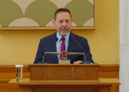 Γιατί πρέπει να ανανεωθεί η θητεία του Γιάννη Στουρνάρα