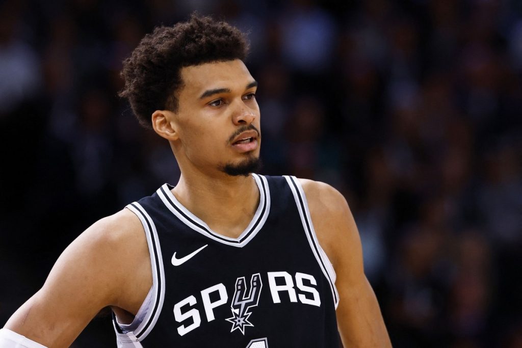 Ο Βίκτορ Γουμπανιάμα χάνει το υπόλοιπο της σεζόν λόγω θρόμβωσης