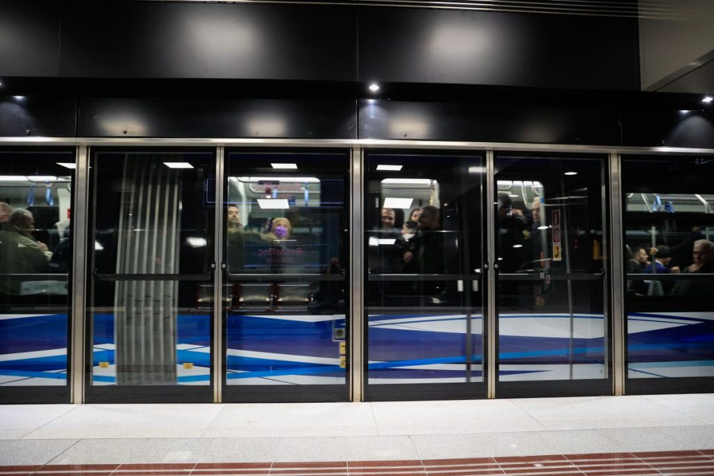 Γιατί σταμάτησε το Μετρό Θεσσαλονίκης – Τι απαντά η εταιρεία