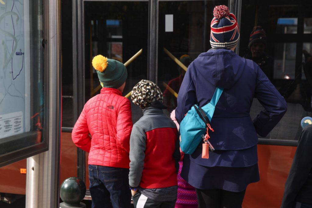 Επιμένει και σήμερα το τσουχτερό κρύο – Μαλακώνει ο καιρός από Δευτέρα