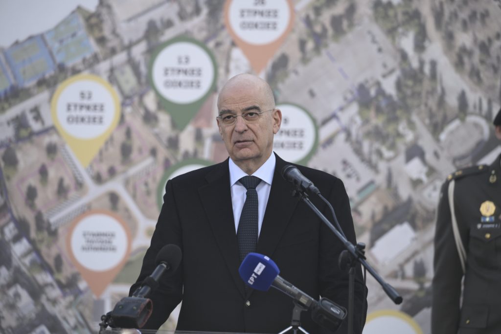 Δένδιας: Εγκαινίασε νέες κατοικίες αξιωματικών στο Χαϊδάρι