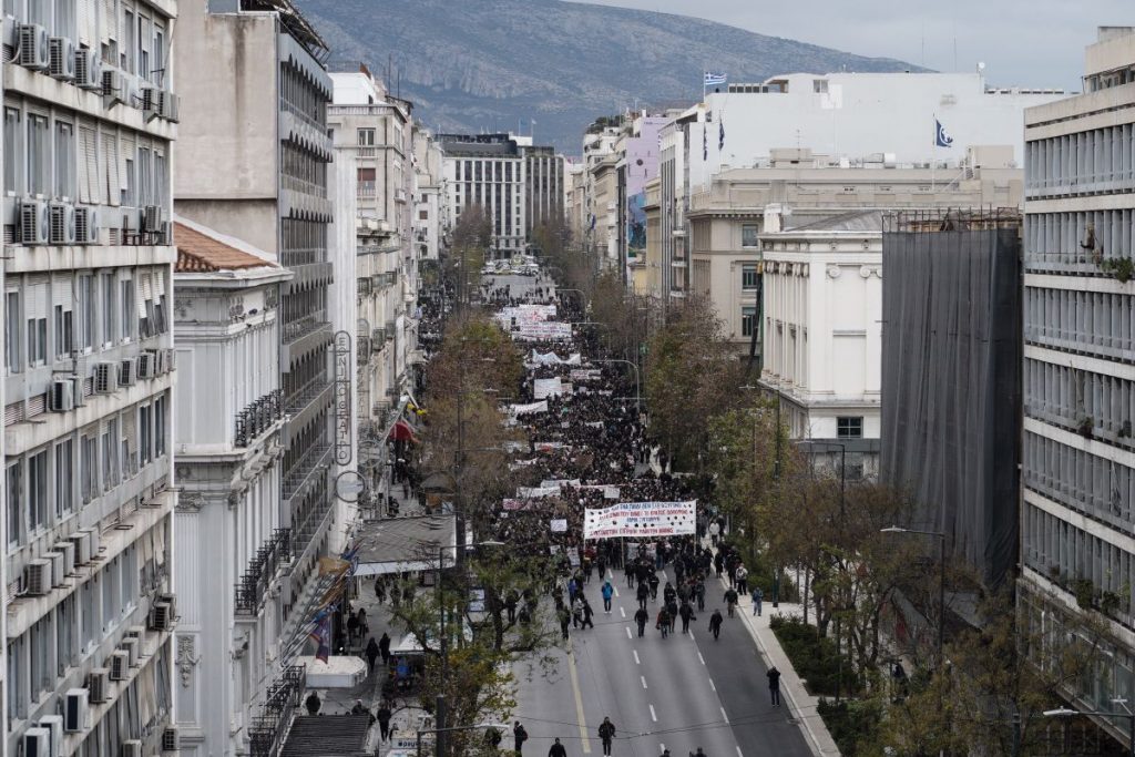 Τέμπη – Έκτακτα μέτρα της ΕΛ.ΑΣ: 6.000 αστυνομικοί επί ποδός στην Αθήνα