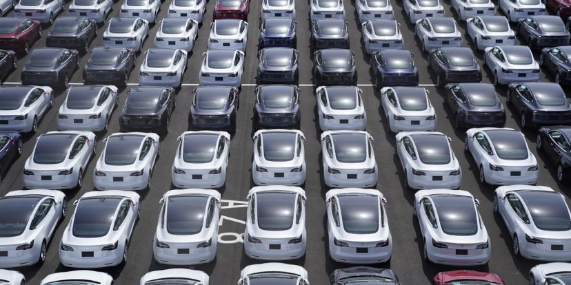 Καθίζηση για τις πωλήσεις της Tesla τον Ιανουάριο στην Ευρώπη