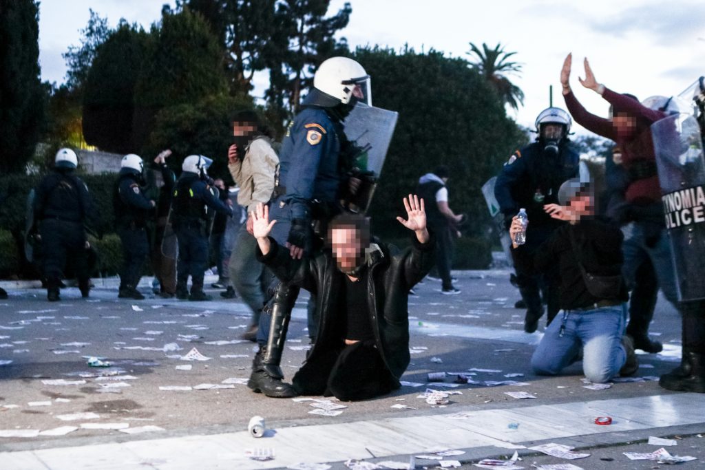 Τέμπη: Ποινική δίωξη για βαριά αδικήματα στους συλληφθέντες