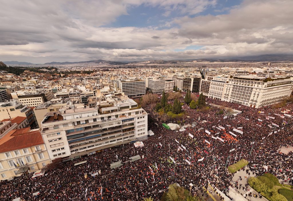 Τέμπη: Το «ποτέ ξανά» μιας λαοθάλασσας