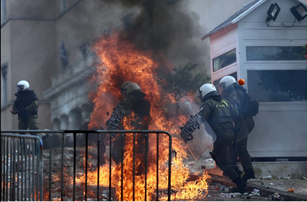 Πώς έχασε τον έλεγχο η ΕΛ.ΑΣ. στο συλλαλητήριο για τα Τέμπη