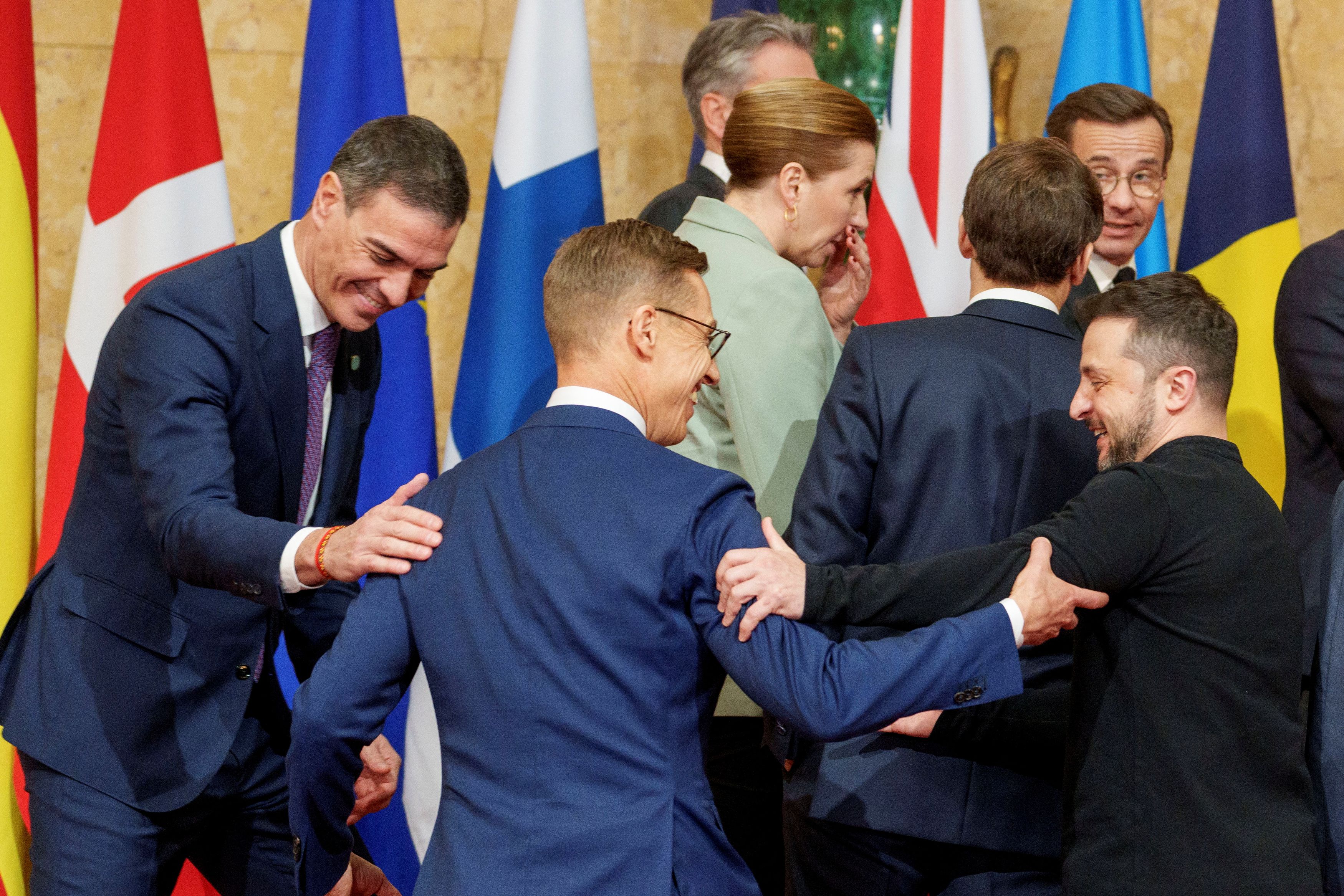 Ουκρανία: Οι συμβολισμοί της Συνόδου στο Λονδίνο και οι επόμενες κινήσεις της Ευρώπης