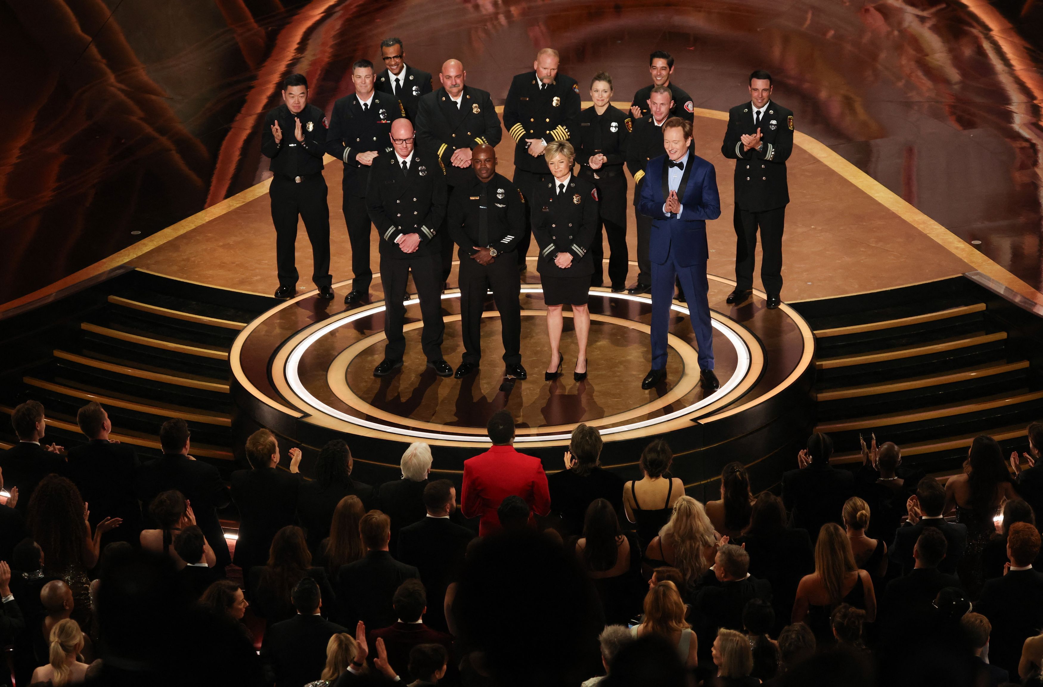 Oscars 2025: Τιμήθηκαν οι πυροσβέστες που πάλεψαν με τις φλόγες στο Λος Άντζελες