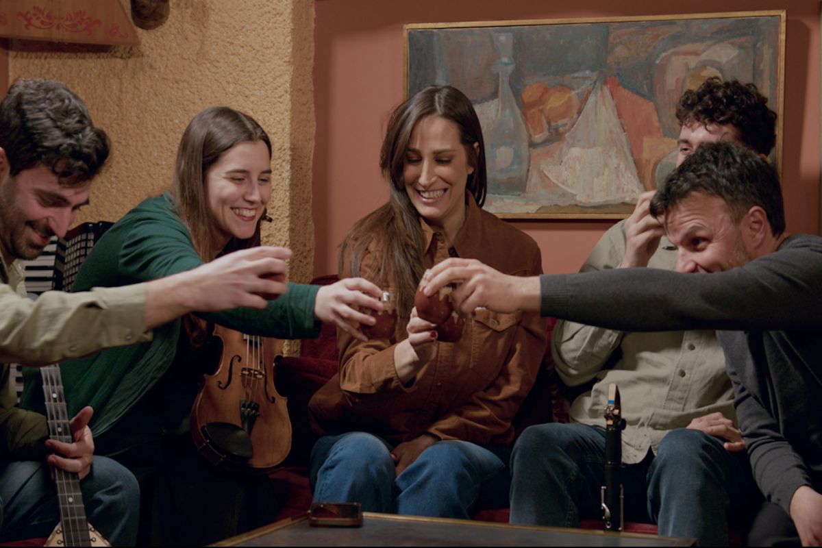 MEGA Stories: Ιστορίες από την επιστροφή στις ρίζες