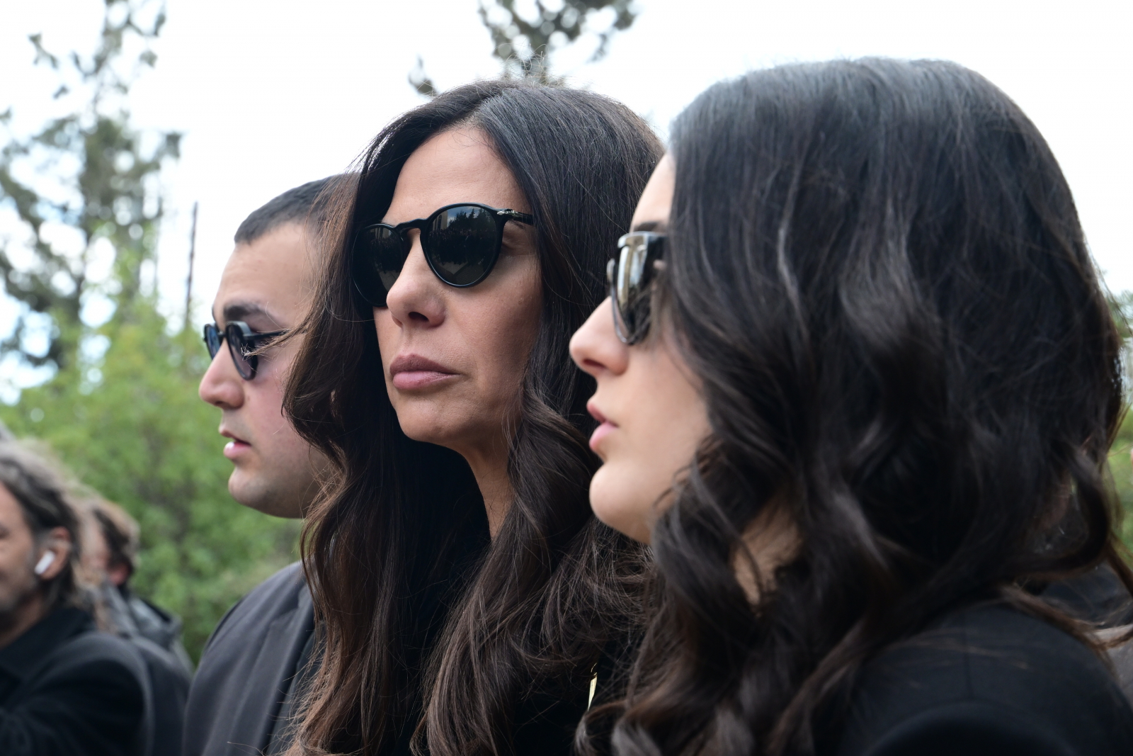 Κηδεία Κούγια – Νέα ανάρτηση της Εύης Βατίδου: Η εικόνα και το μήνυμα – Οι επικήδειοι των παιδιών του