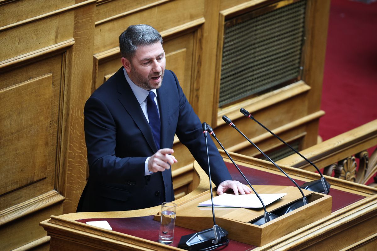 Ανδρουλάκης: Είστε ένοχοι και άχρηστοι Ανδρουλάκης: Είστε ένοχοι και άχρηστοι