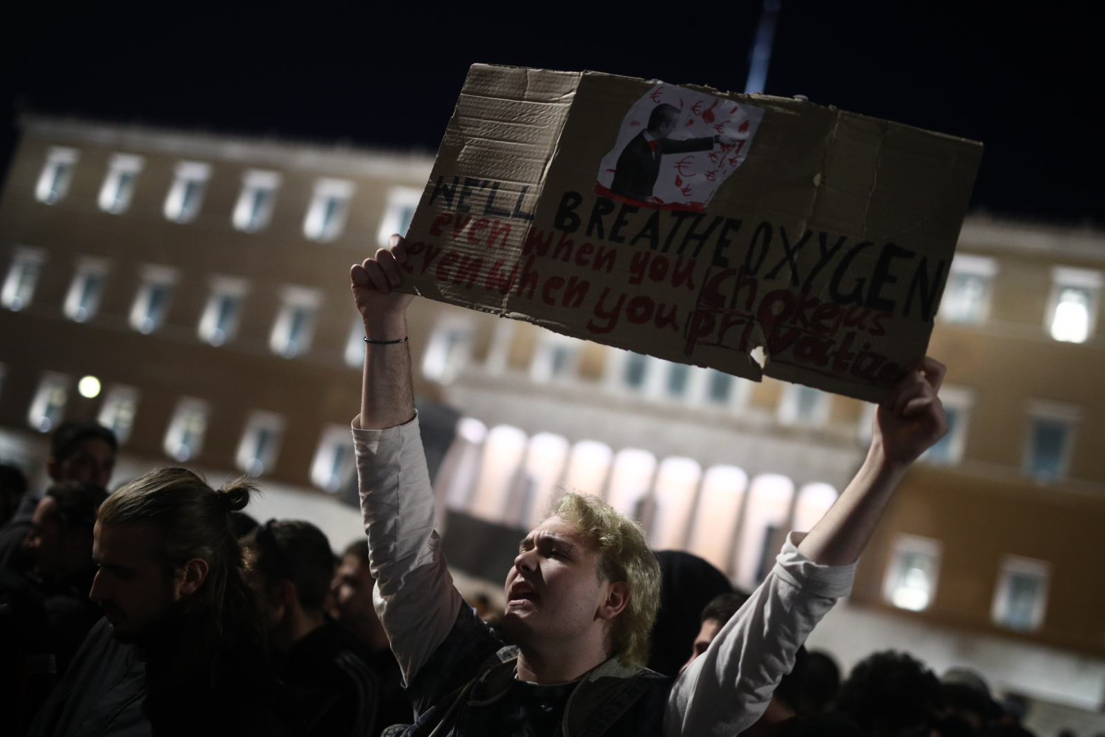 Νέα συγκέντρωση έξω από τη Βουλή για τα Τέμπη – Ποιοι δρόμοι είναι κλειστοί