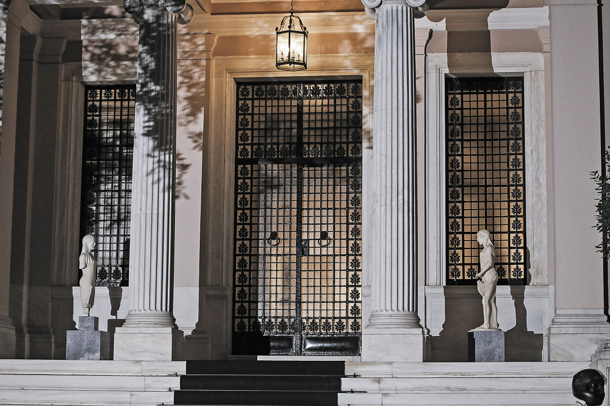 Το φάσμα του πολιτικού αδιεξόδου Το φάσμα του πολιτικού αδιεξόδου