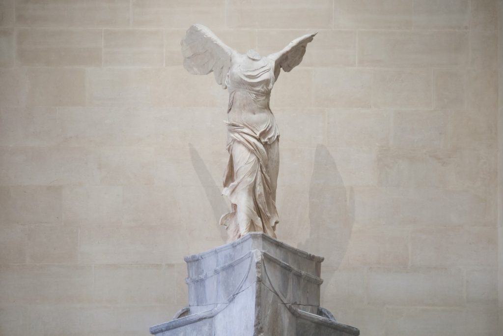 Ο Μασκ αποθέωσε τη Νίκη της Σαμοθράκης με μία λέξη