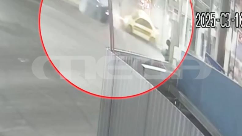 Βίντεο ντοκουμέντο από το φονικό τροχαίο στο Περιστέρι – Η 22χρονη πέρασε με κόκκινο