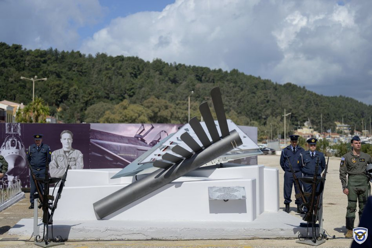 Τελετή αποκαλυπτηρίων μνημείου των πεσόντων Τσιτλακίδη και Τουρούτσικα