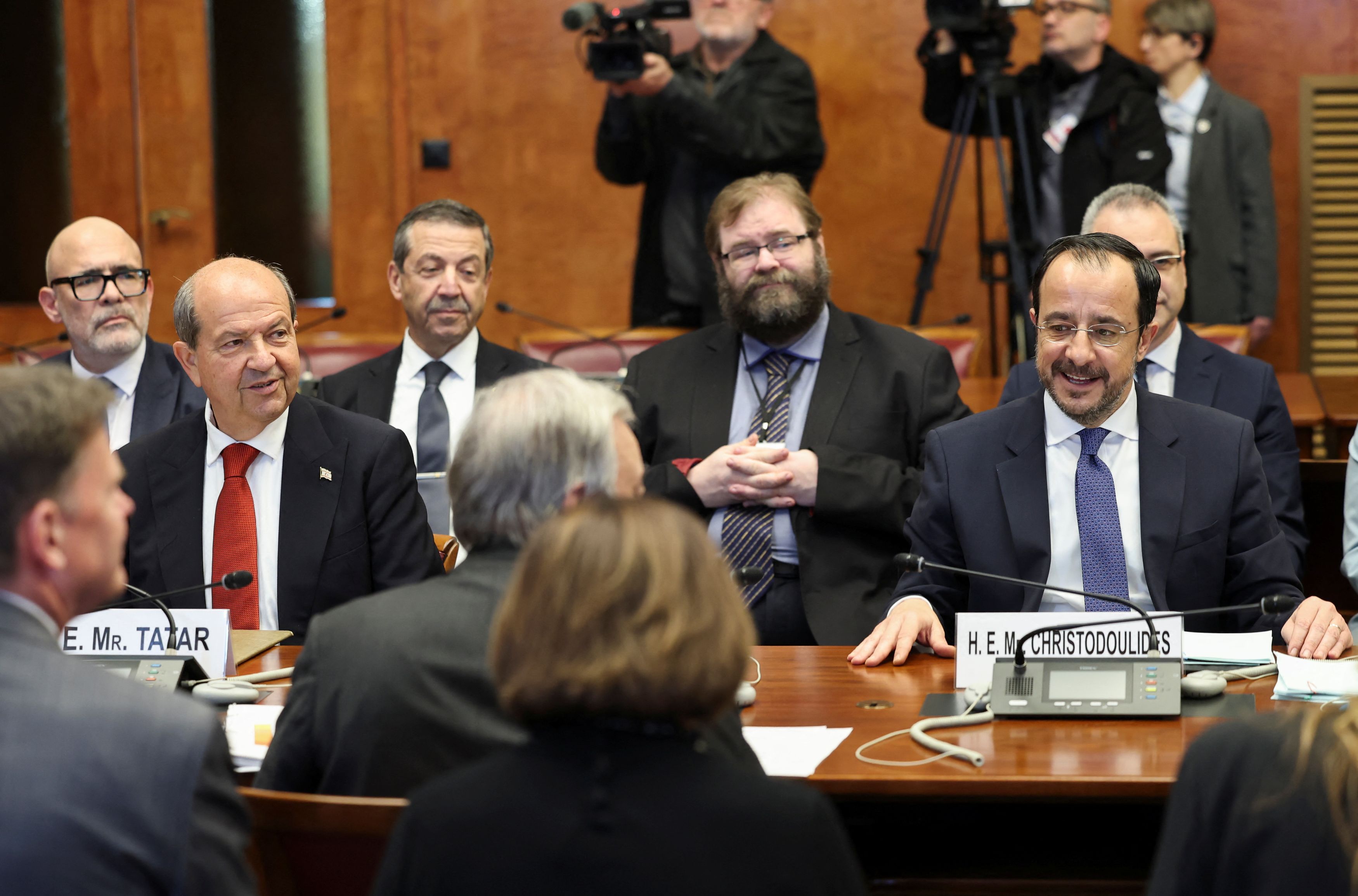 Κυπριακό: Ένα βήμα εμπρός στη Γενεύη – Ικανοποίηση σε Αθήνα, Λευκωσία