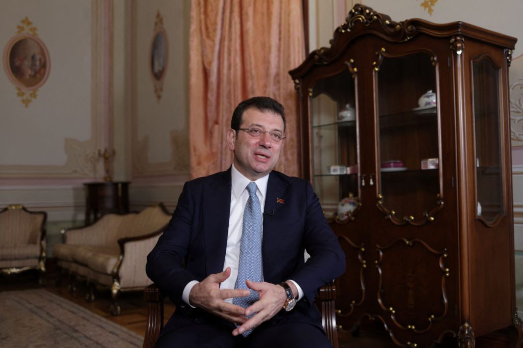 Τουρκία: Ελεύθερος με περιορισμούς ο δικηγόρος του Εκρέμ Ιμάμογλου