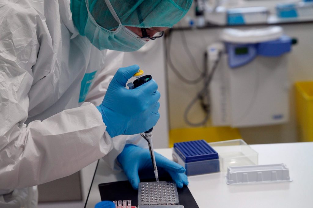 Ιατροδικαστής τέθηκε σε αναστολή από τον Φλωρίδη