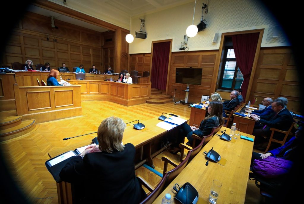 Ένταση στην Προανακριτική: Αποχώρησε όλη η αντιπολίτευση από την ψηφοφορία για Τριαντόπουλο