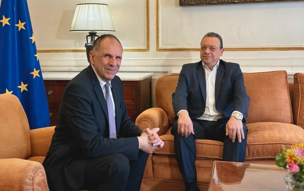 ΣΥΡΙΖΑ: Ο Φάμελλος πήγε στον Γεραπετρίτη – «Ζούμε σε δύσκολες εποχές»