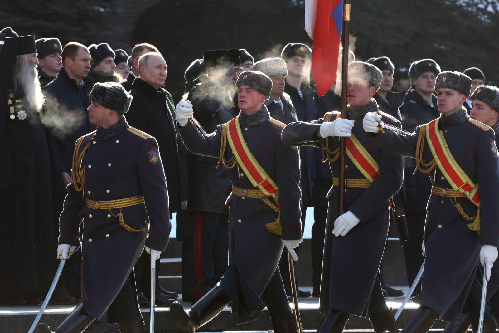 Γουέντι Σλόαν: «Ο Πούτιν εκμεταλλεύτηκε τη νοσταλγία για τον Στάλιν»