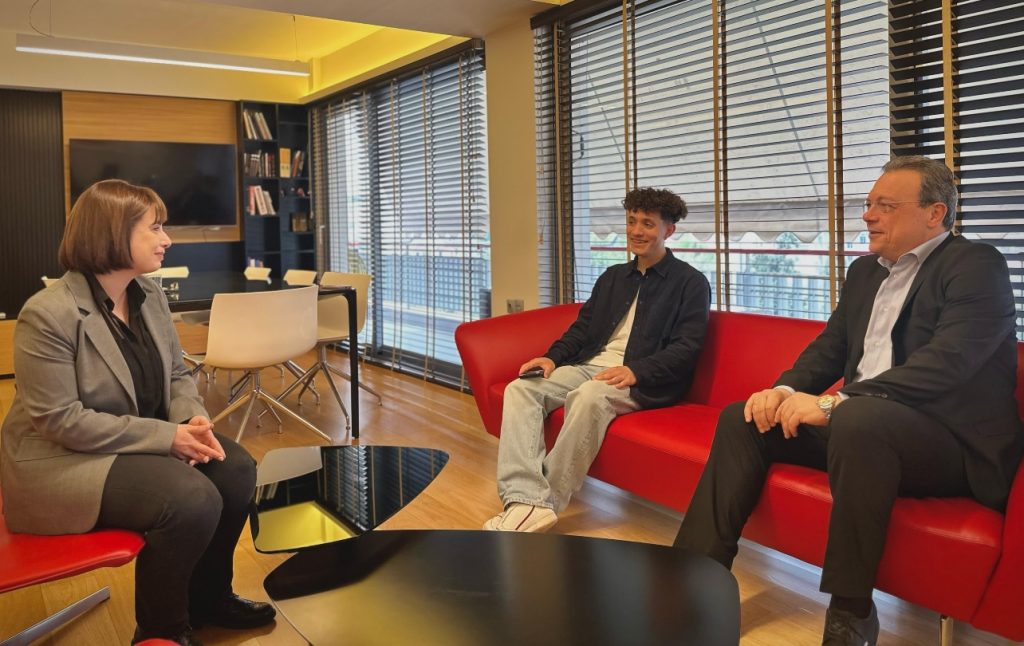 Η αλλαγή σκυτάλης στη Νεολαία ΣΥΡΙΖΑ και η συνάντηση Φάμελλου με τον νέο γραμματέα