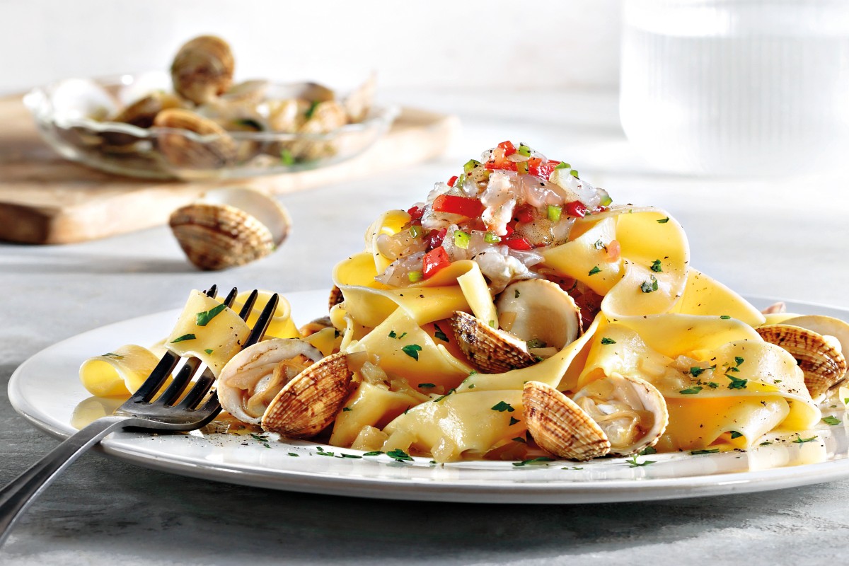 Απολαυστικές παπαρδέλες με καραβίδα σεβίτσε και βόνγκολε