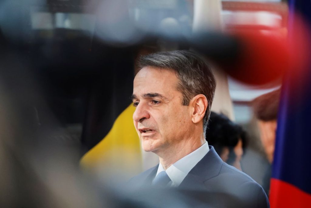 Μητσοτάκης: Αυξήσεις στους ένστολους, νέο μισθολόγιο στις Ένοπλες Δυνάμεις