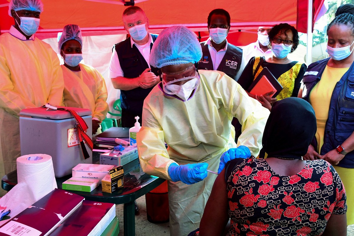 ΗΠΑ: Τερματίζουν την υποστήριξή τους στις αναπτυσσόμενες χώρες ως προς τον εμβολιασμό