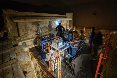 Βεργίνα: Πώς αποκαταστάθηκε η τοιχογραφία με το κυνήγι στον Τάφο του Φιλίππου Β΄