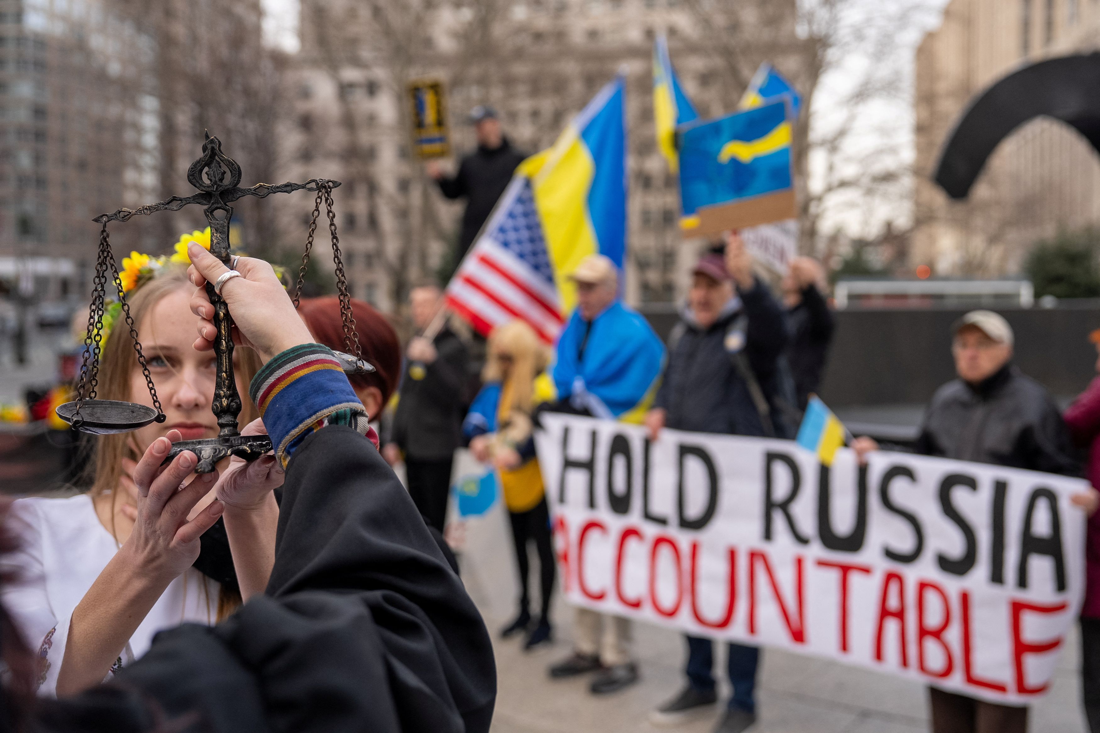 Ουκρανία: Αποπληρωμή της αμερικανικής βοήθειας με τόκο 4% απαιτεί ο Τραμπ