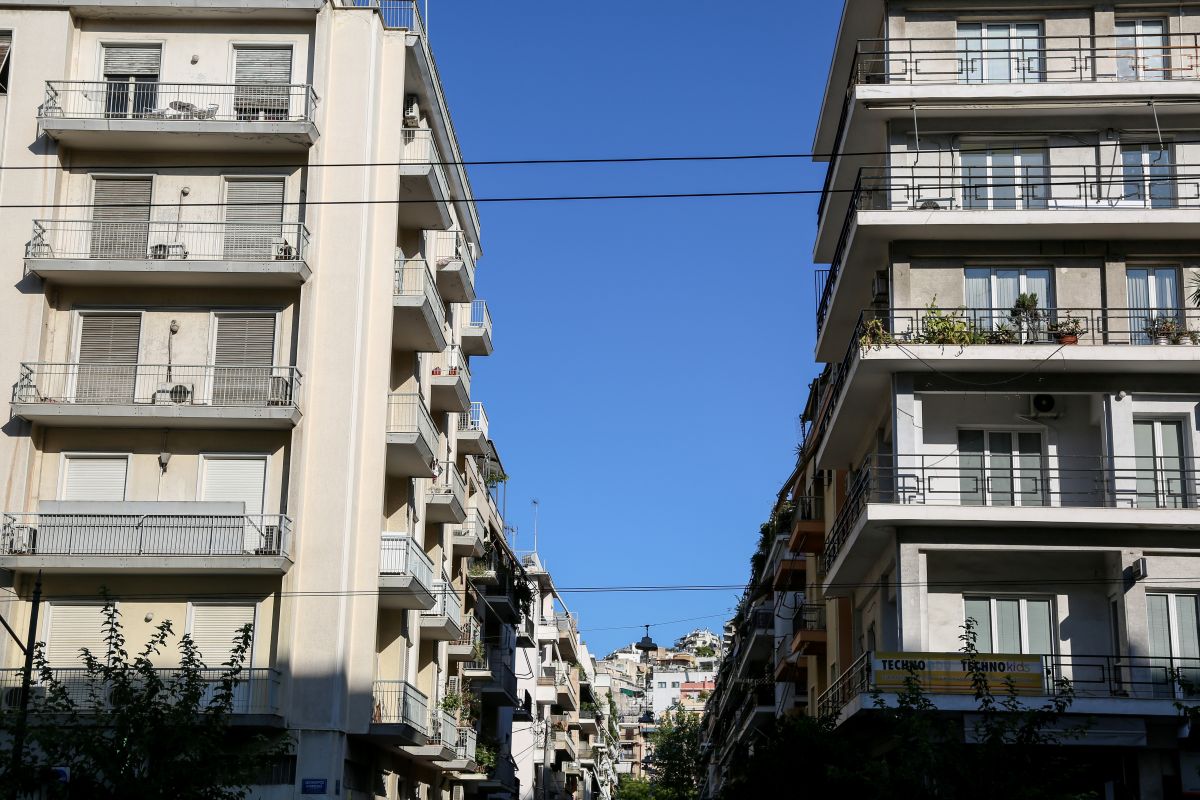 Ακίνητα: Πόσοι Ελληνες έχουν δικό τους σπίτι, πόσοι θέλουν και μπορούν να αγοράσουν Ακίνητα: Πόσοι Ελληνες έχουν δικό τους σπίτι, πόσοι θέλουν και μπορούν να αγοράσουν