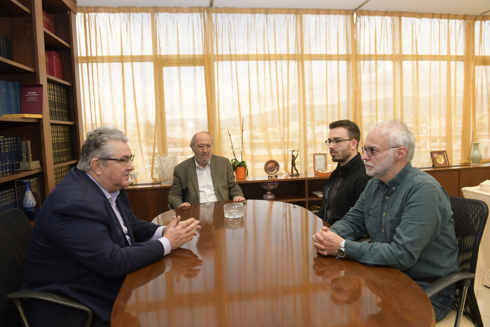 ΚΚΕ: Αλληλεγγύη στα φυλακισμένα στελέχη του ΚΚ Τουρκίας