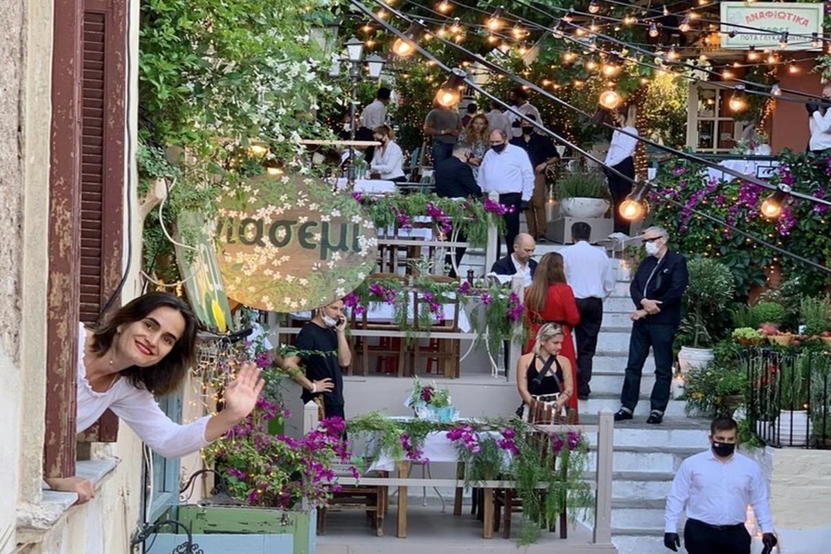 Έκλεισε μετά από 16 χρόνια το εμβληματικό «Γιασεμί» στην Πλάκα