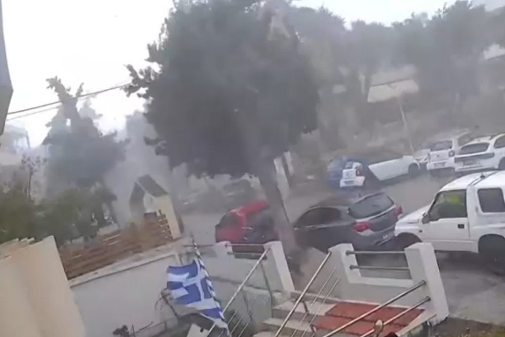 Καιρός: Θυελλώδεις άνεμοι σάρωσαν τη Ρόδο – Σημαντικές βροχοπτώσεις στα Χανιά