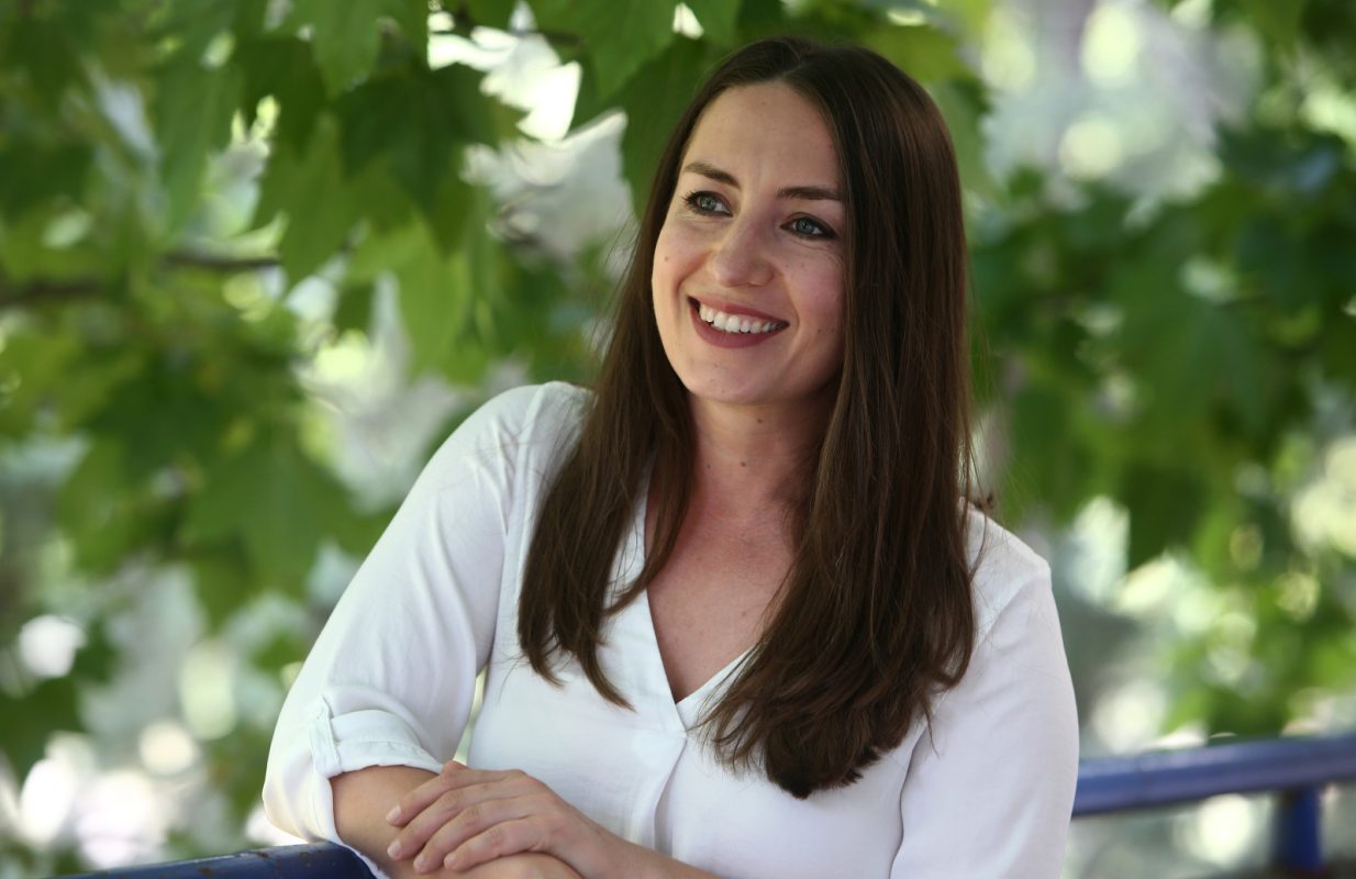 Ρουμένα Μπουζάροφσκα: Οσο περισσότερο μαθαίνεις τόσο πιο δύσκολα γράφεις