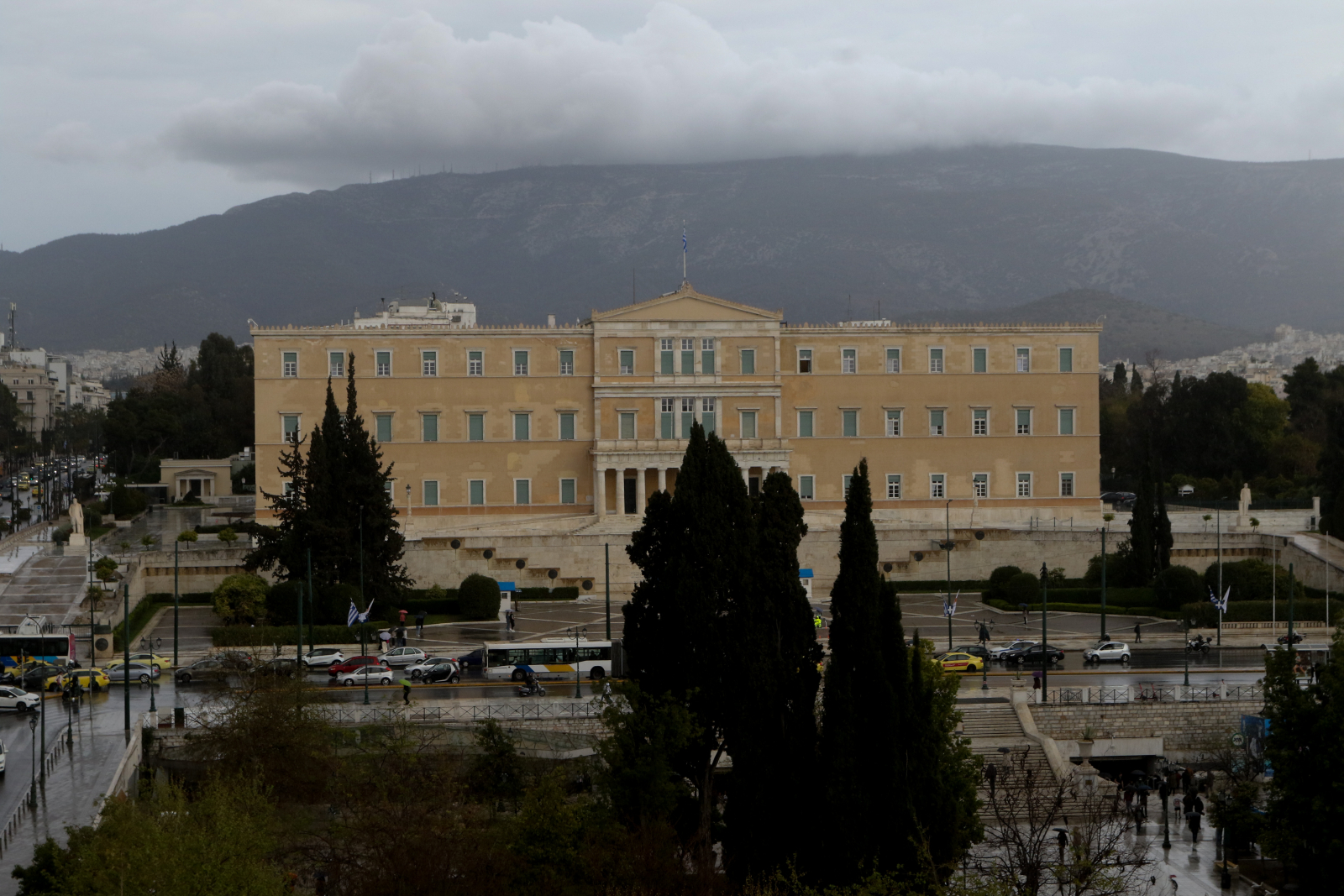 Καιρός:  Νέα κακοκαιρία το Σάββατο, κρύο από βδομάδα – Τι θα γίνει το Πάσχα