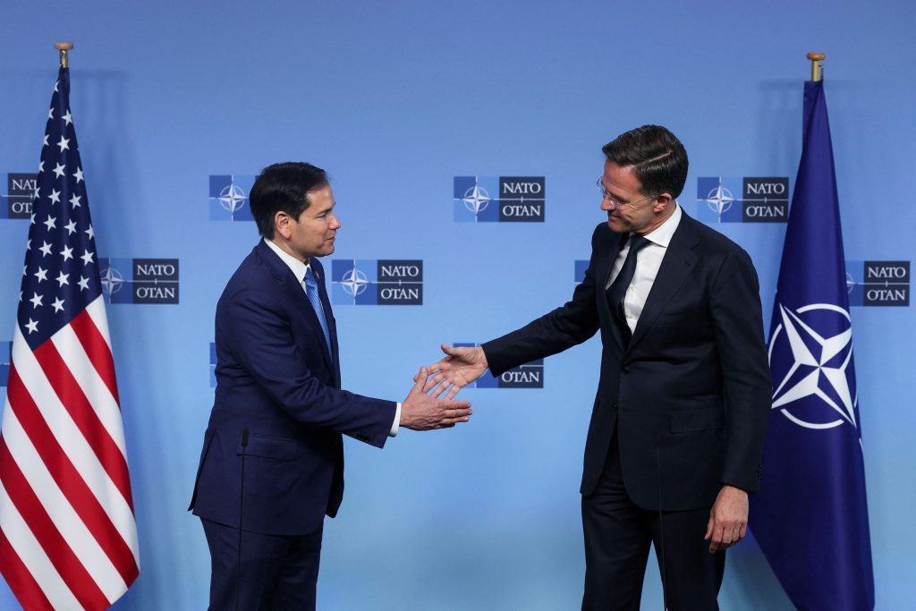 «Οι ΗΠΑ είναι και θα παραμείνουν στο ΝΑΤΟ», διαβεβαιώνει ο Ρούμπιο «Οι ΗΠΑ είναι και θα παραμείνουν στο ΝΑΤΟ», διαβεβαιώνει ο Ρούμπιο
